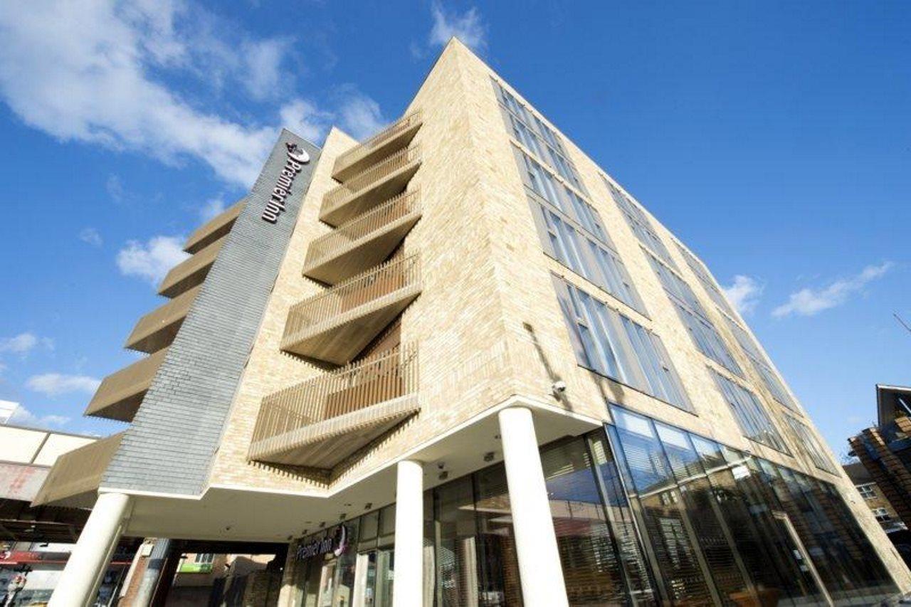 Premier Inn London Lewisham エクステリア 写真